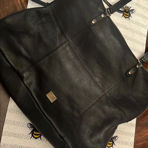 Kooba Black Leather Bag with Metal Accent Kooba | Bags | Kooba Metallic Black Leather Pamela Hobo Bag  main image 4